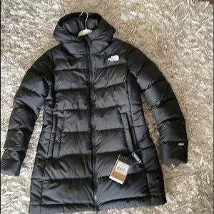 The North Face Women’s Gotham Parka, with hood, NWT